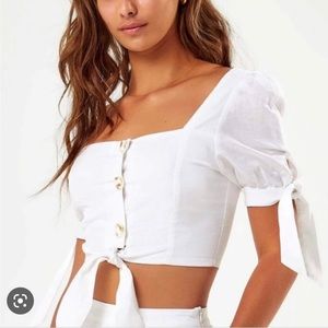 The cutest Charlie Holiday crop size 4!